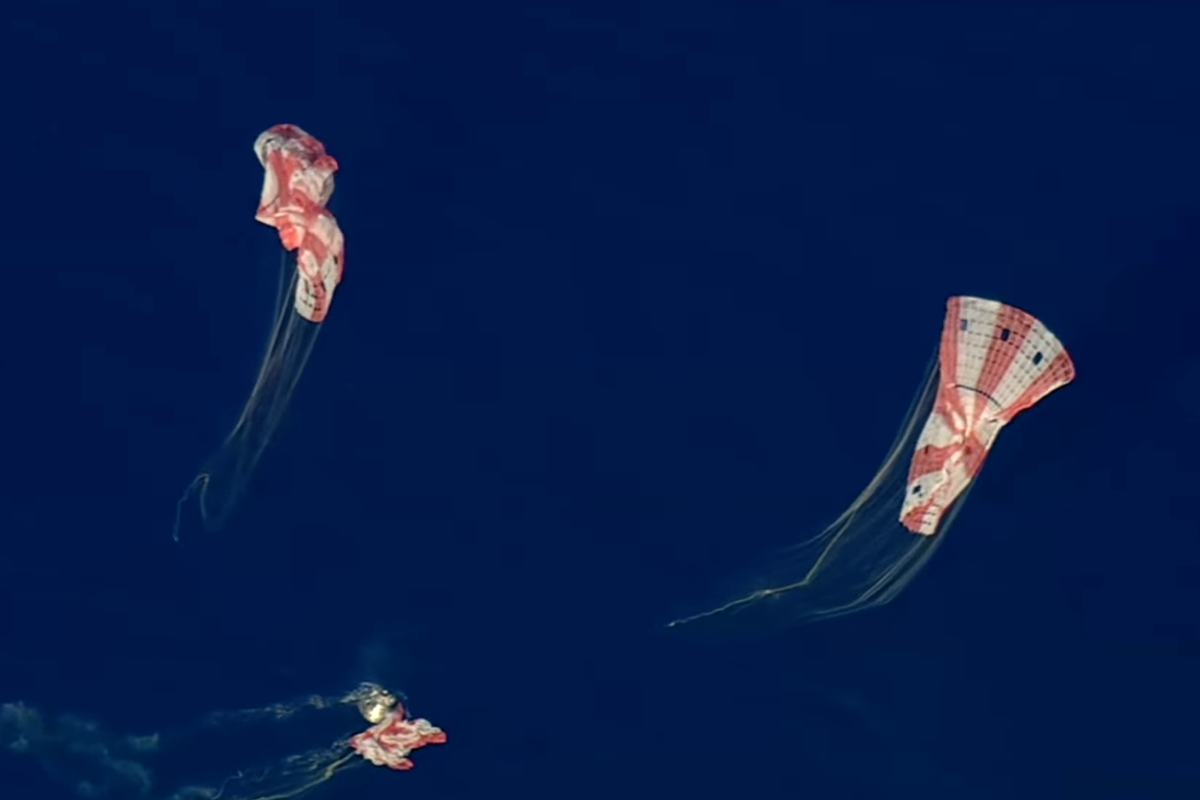 Fans gathered on X to watch the splashdown as the astronauts hit the Pacific