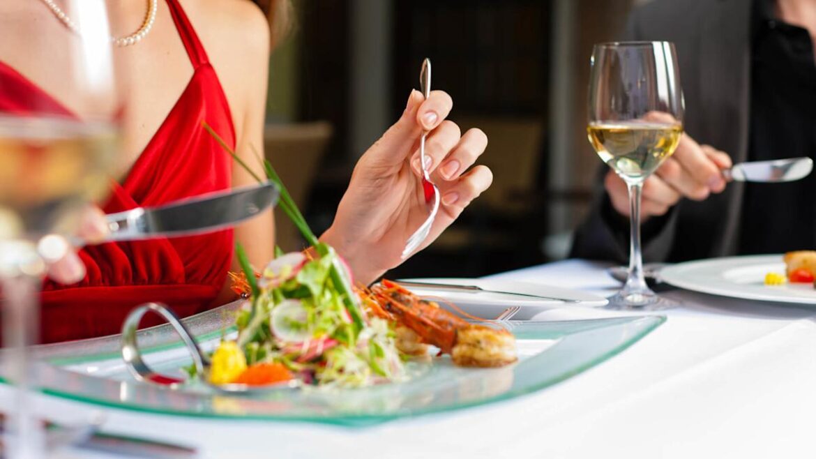5 Times When Dining Out Is Actually Worth It in This Economy