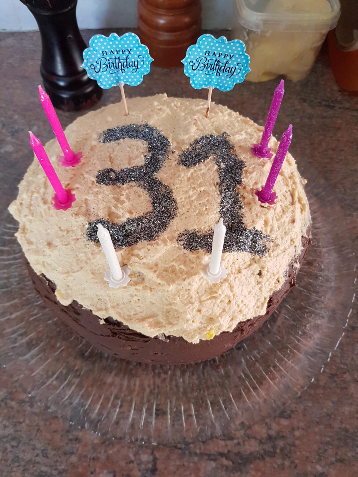 Freshly baked homemade cake, rich in flavor and made with care from start to finish.