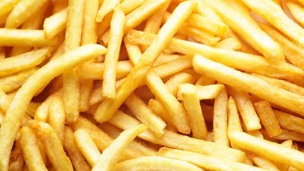 Teen goes blind on diet of French fries, Pringles, white bread