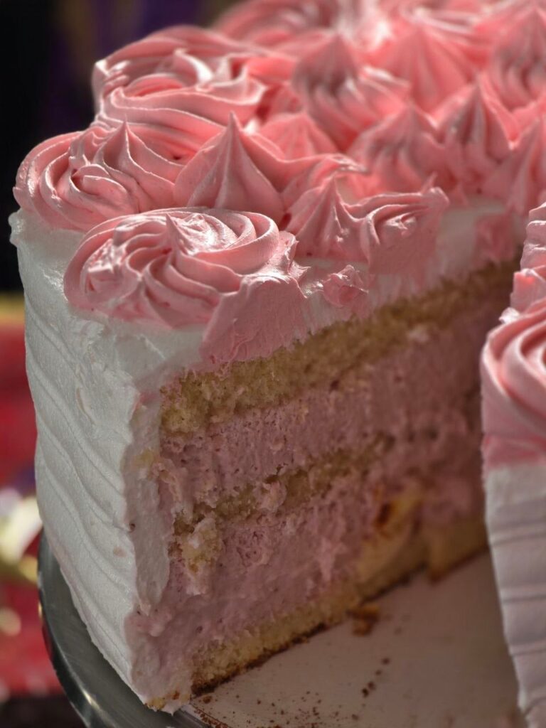 Strawberry yogurt cake