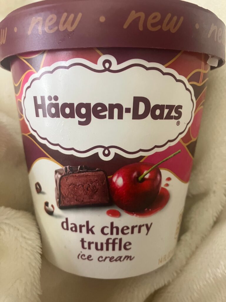 Who else likes cherry ice cream? 🍒..any recs?