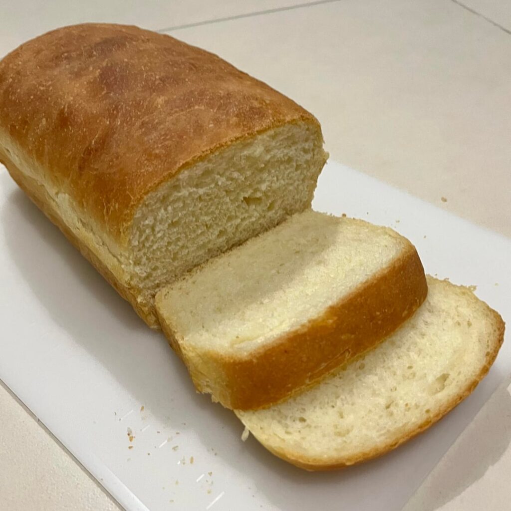 first attempt at sandwich bread went well 😭🙏🏻🙏🏻