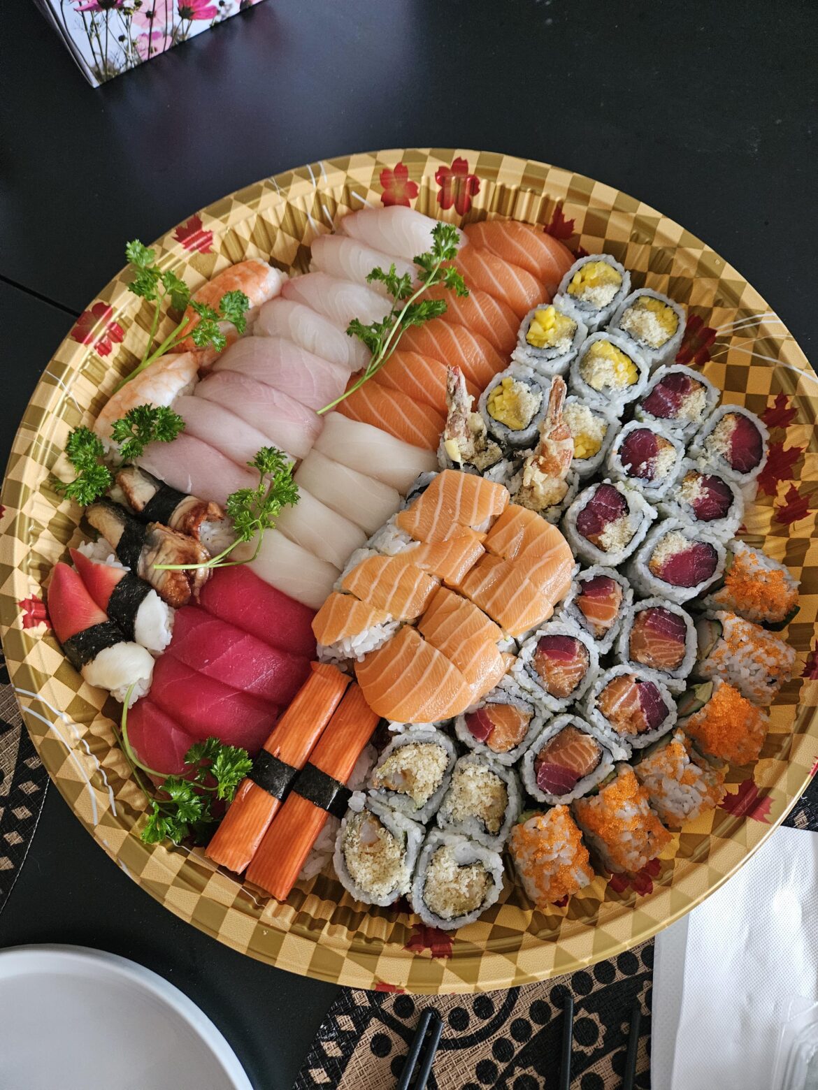 It's that time again... Big ol' sushi platter!