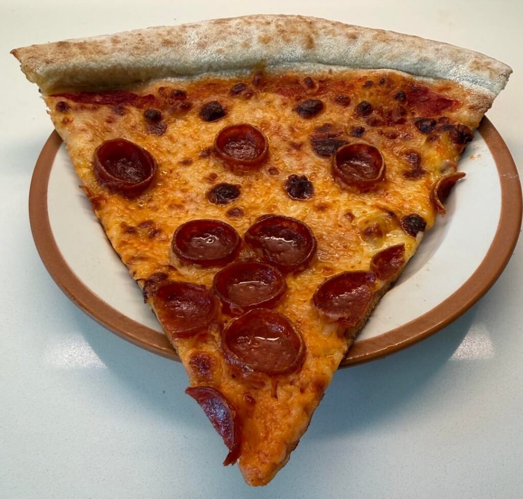 Does 450 calories for Pepperoni Pizza Slice from Whole Foods seem accurate?