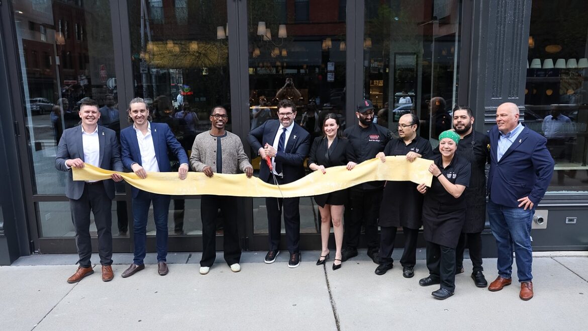 Labriola Italian Specialties to open in Chicago's Fulton Market.