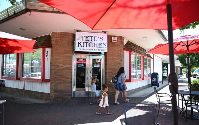 Tete’s Kitchen has opened in a familiar space in Old Town Clovis, serving up Mediterranean food at the corner of Pollasky Avenue and 4th Street. Photographed Thursday, July 10, 2025 in Clovis.