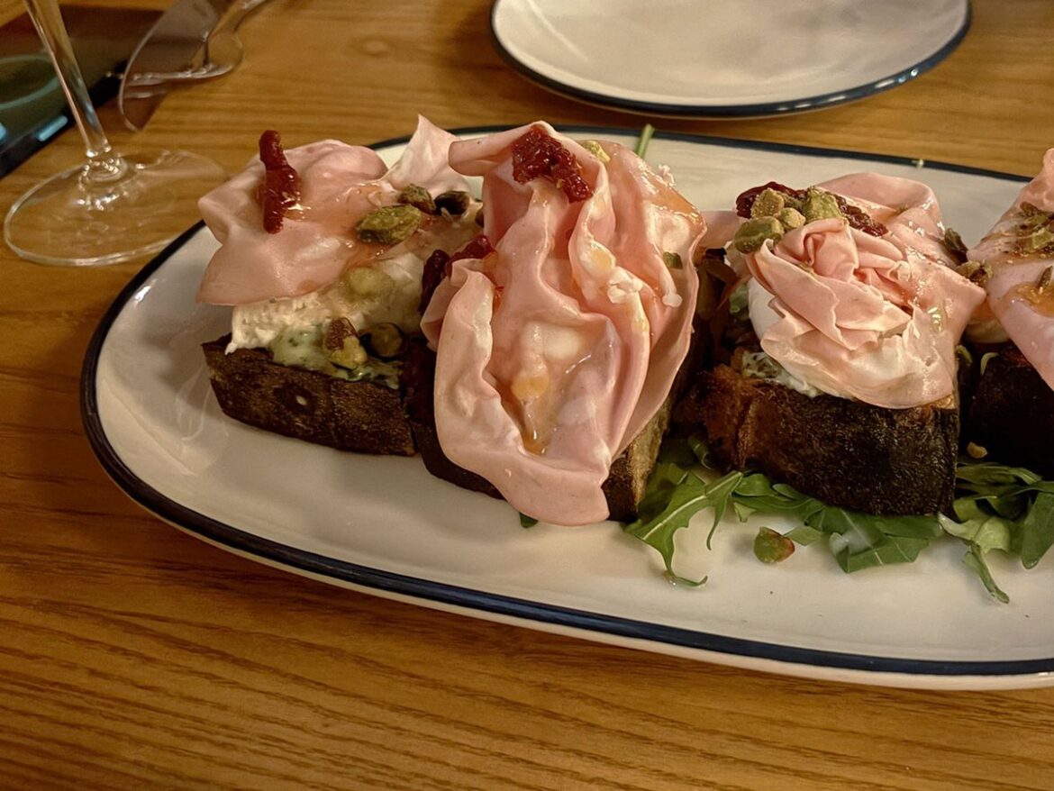 Osteria Novella does seafood well, but also pizza, pasta and dolci – Isthmus Osteria Novella does seafood well, but also pizza, pasta and dolci - Isthmus