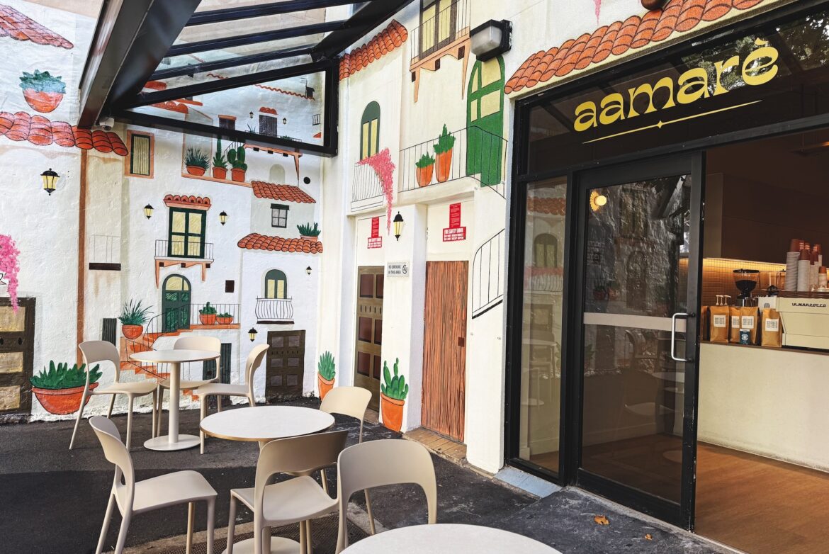 Aamare’s outdoor area features an ornate mural of Italian-style balconies.