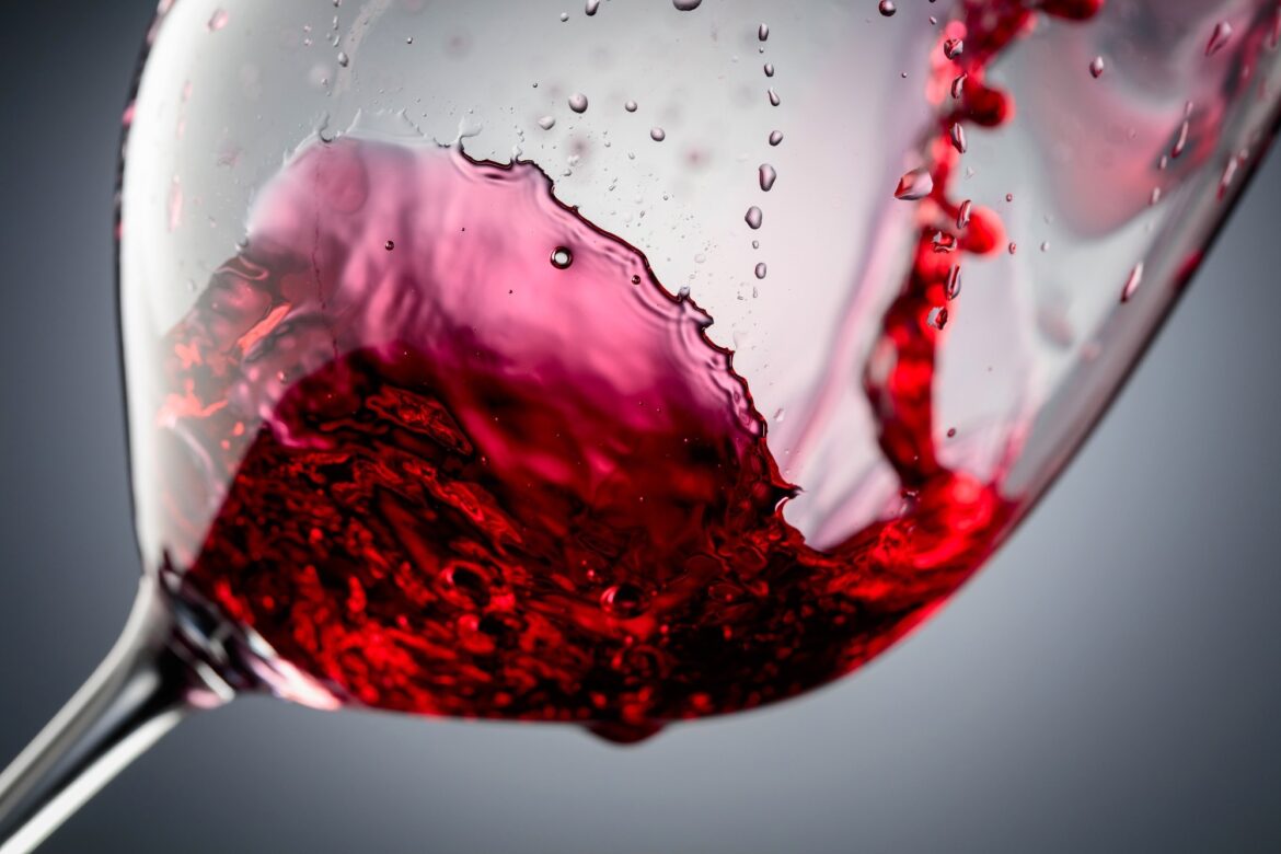 Moderate wine intake tied to slower biological aging in men Moderate Wine Consumption, Defined by the Mediterranean Diet, Is Associated With Delayed Biological Aging in Men From the Moli-sani Study