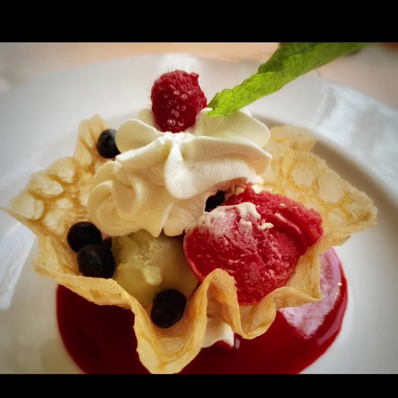 Garlic Bread That Somehow Steals the Show