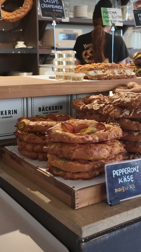 K-bakeries really don't play around with aesthetics