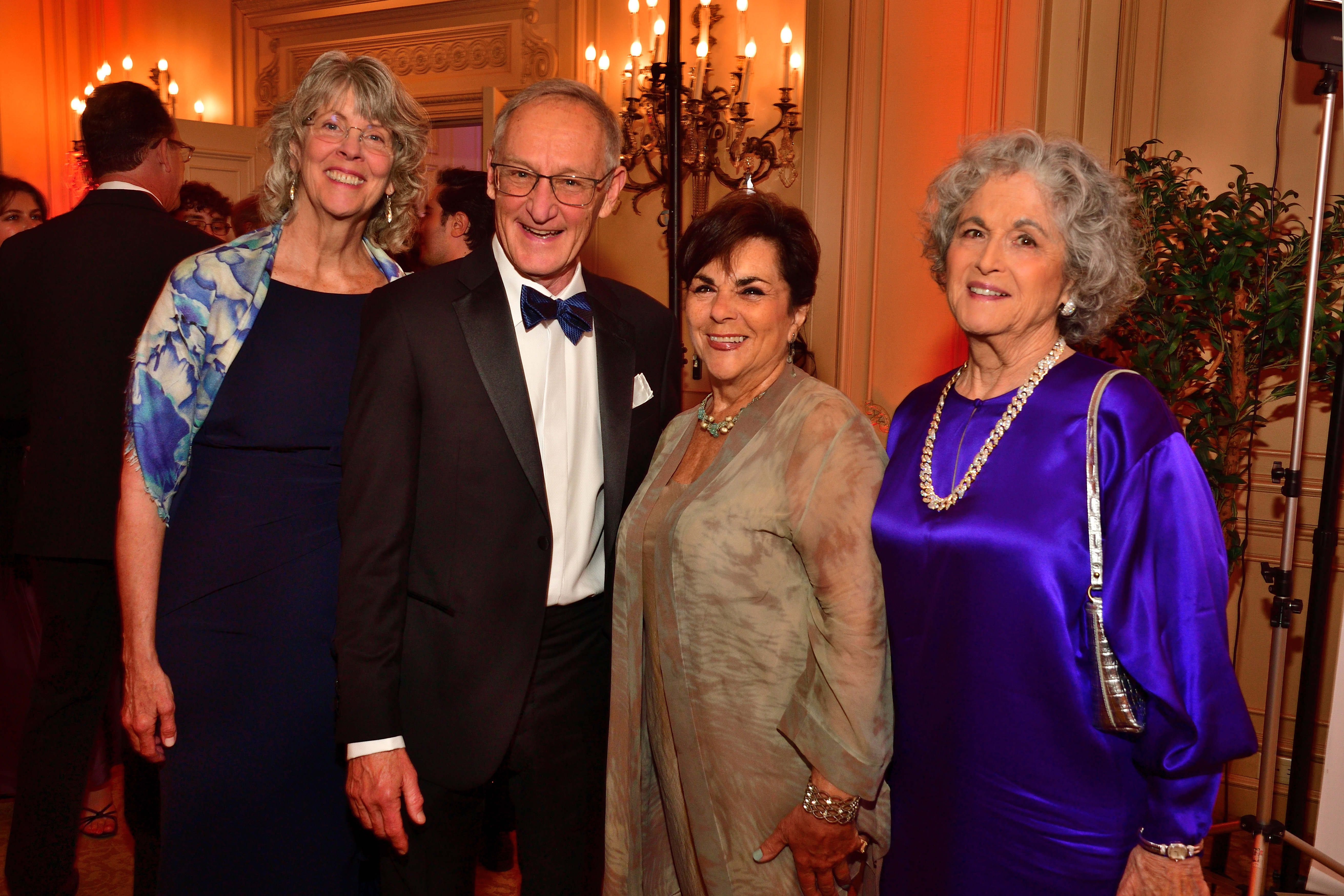 Susan Keydel, Jonathan Goodmather, Jeanne Obenchain, Phyllis Harris (Vincent Andrunas)