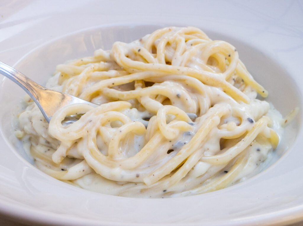 Tonnarelli Cacio e Pepe at Taverna Volpetti in Rome