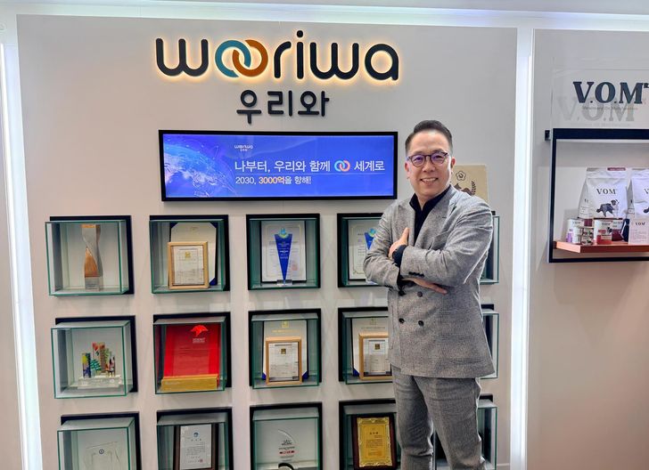 Wooriwa CEO Choi Kwang-yong poses at the company's office in Seoul's Jung District. Courtesy of Wooriwa
