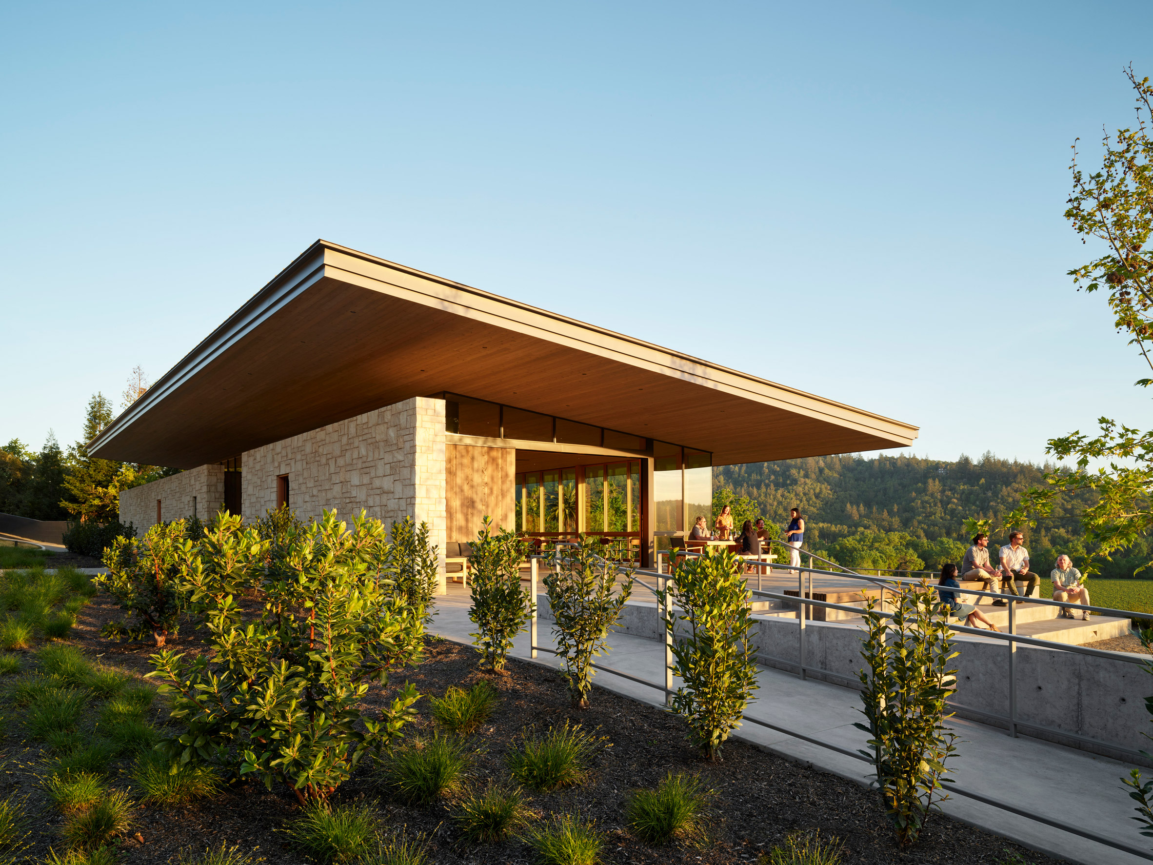 Auteur Russian River winery in California by Bohlin Cywinski Jackon