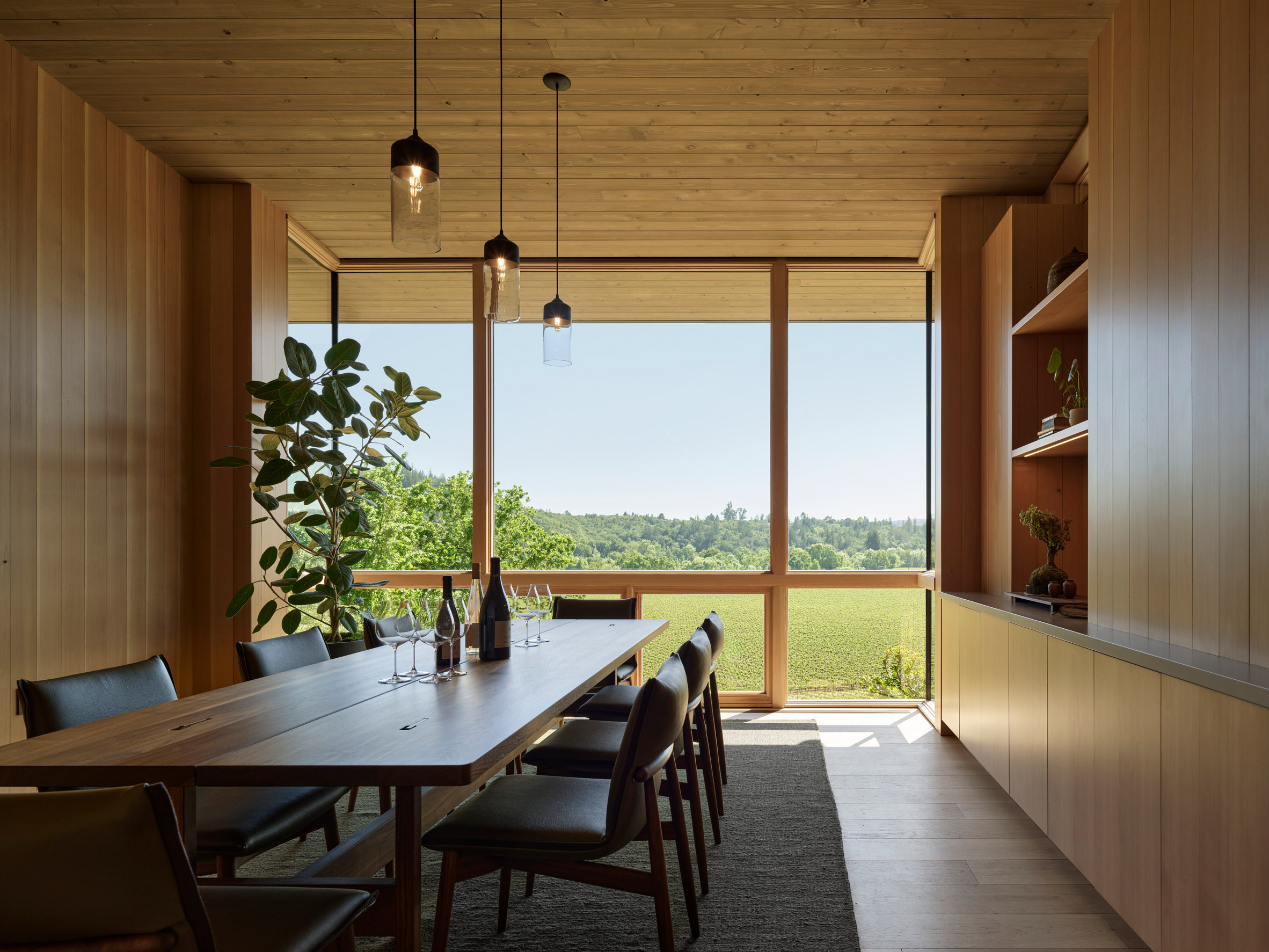 Tasting room in a winery by Bohlin Cywinski Jackon