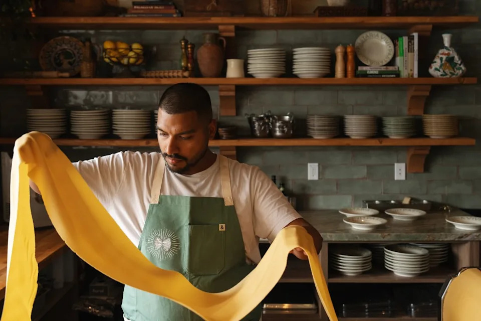 Pastaria Vivi officially opened in Encinitas, offering fresh pasta, ready-to-cook meals and specialty Italian goods under one roof. (Credit: Kimberly Motos)