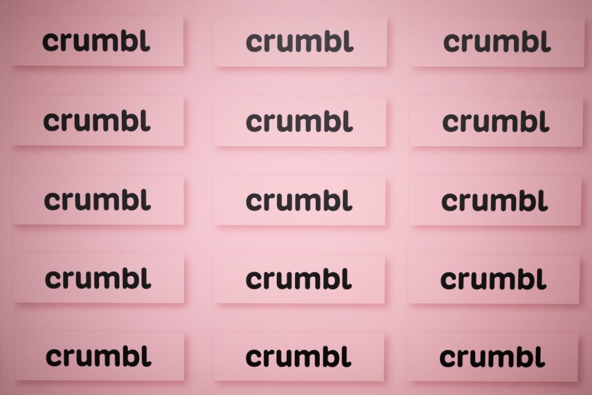 Crumbl Launches Limited-Time Dubai-Style Chocolate Sandwich Cookie This Week Parade