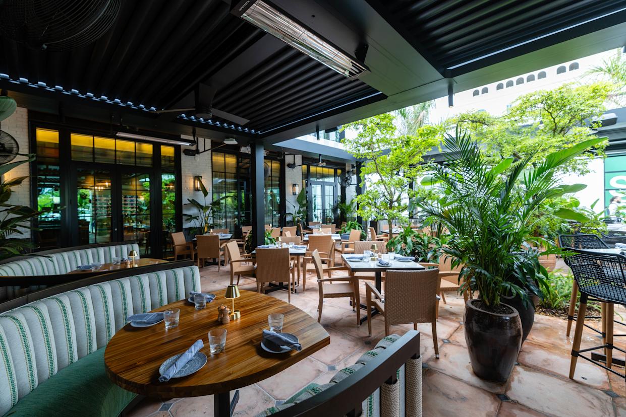 First look at Del Mar, a Mediterranean concept from Cameron Mitchell, opened April 7, 2026 in West Palm Beach.