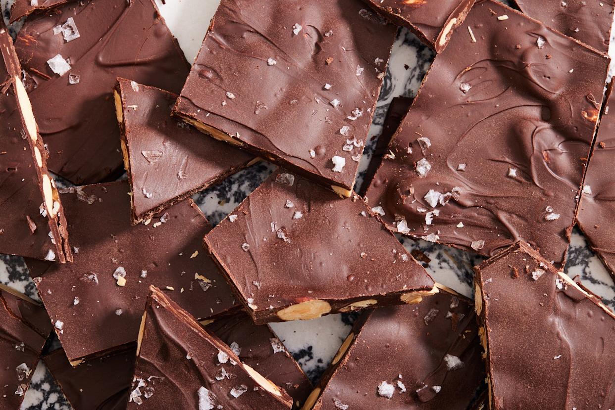 chocolate almond bark