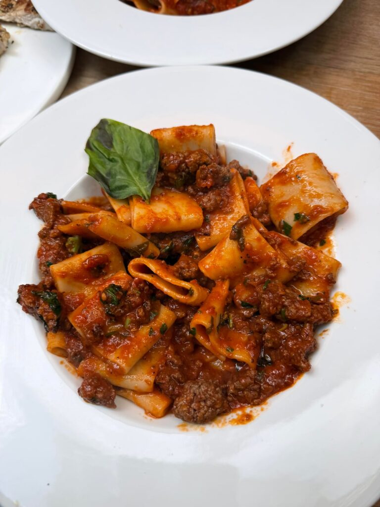 Calories in rigatoni bolognese