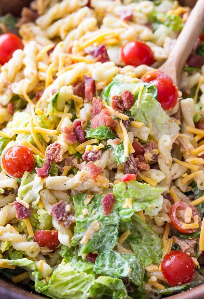 15-Minute BLT Pasta Salad