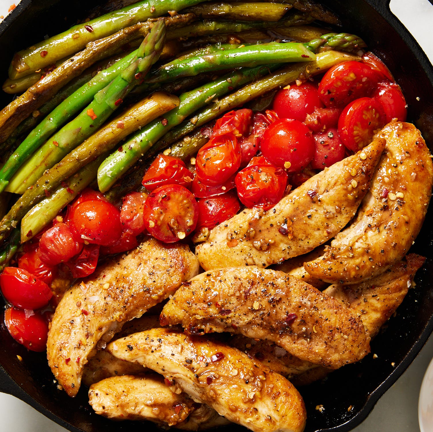 one pan balsamic chicken and asparagus