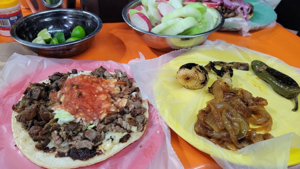 Chorreada mixta con Tripa y Asada