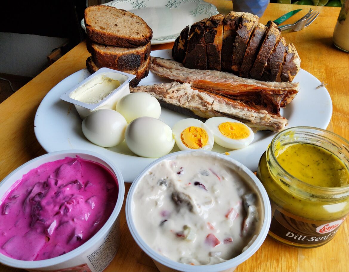 Sourdough wheat & rye bread, smoked mackerel, cream cheese, boiled eggs, dill honey mustard, herring salad with red beats and a classic herring salad