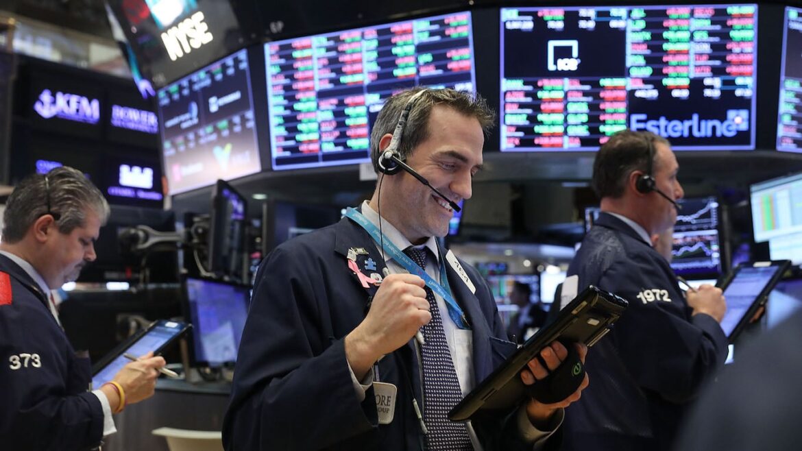 What Wall Street Expects From These 3 Food Giants After Mixed Earnings