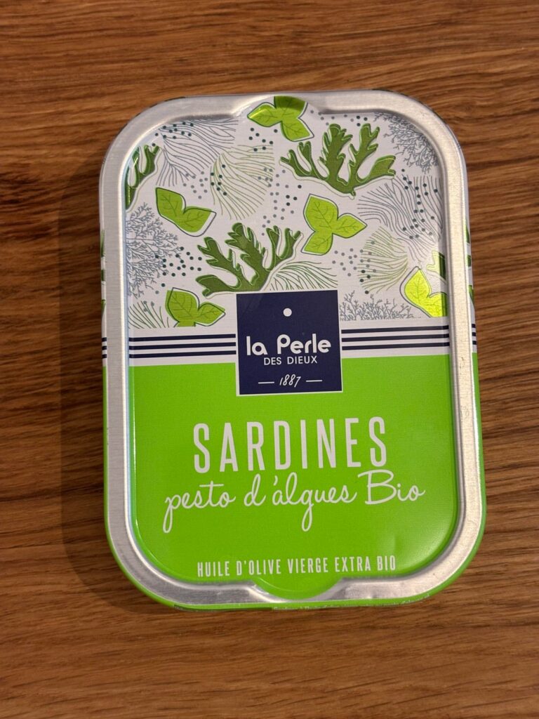 Sardines with algae pesto
