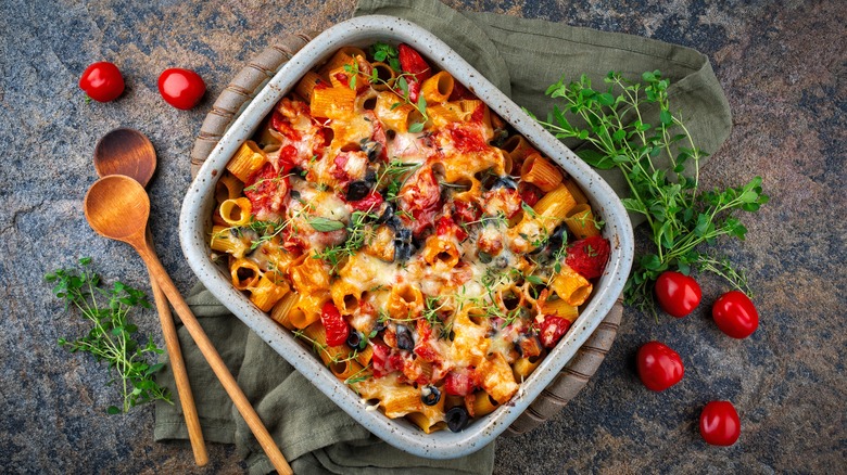 baking dish of pasta