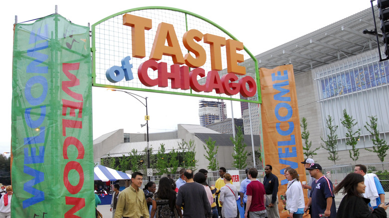 The entrance to the Taste of Chicago food festival