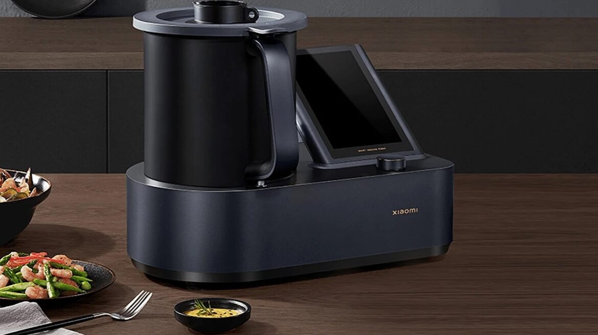 This Smart Cooking Robot Is All Of Your Essential Kitchen Gadgets In One