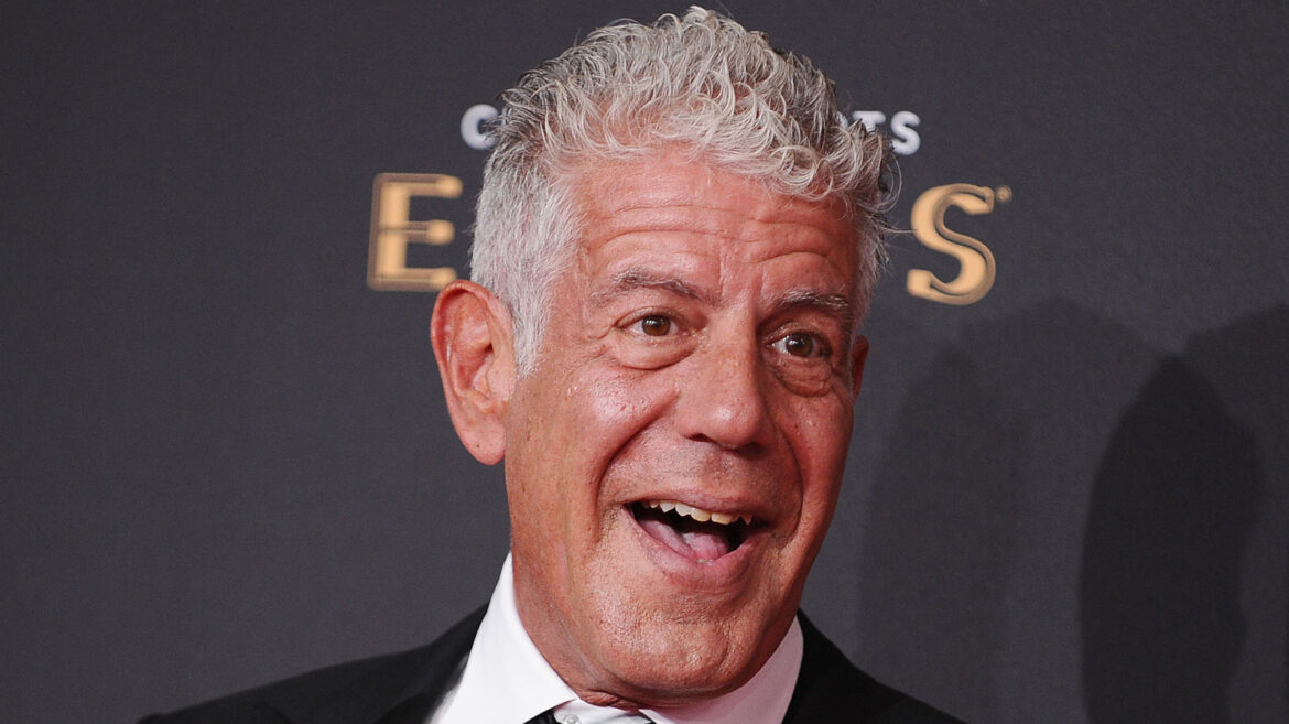 Why Veggies Always Taste Better At Restaurants, According To Anthony Bourdain