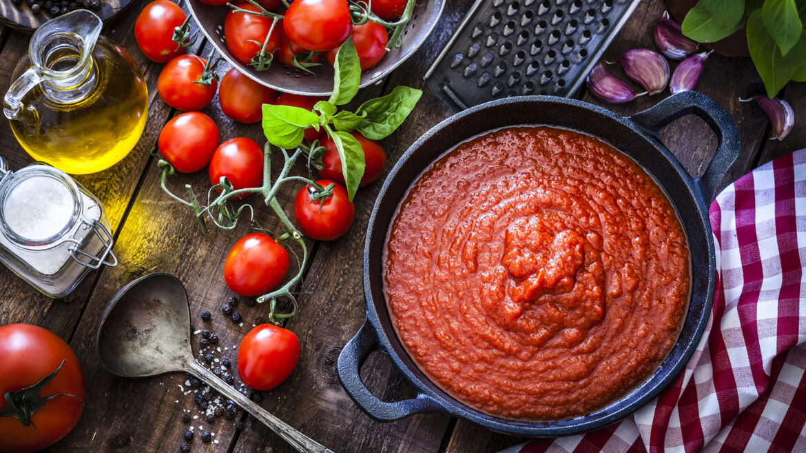Why Marinara Sauce Is Better From A Restaurant