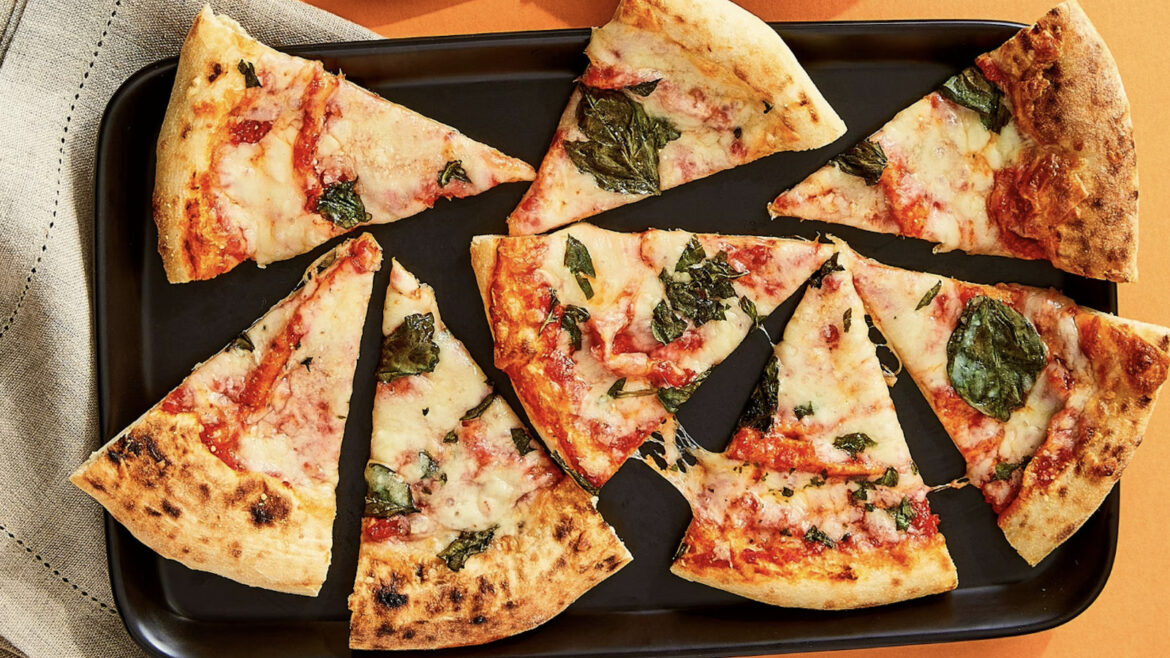 This Walmart Bettergoods Frozen Pizza Is Imported From Italy — And Customers Can Taste The Difference