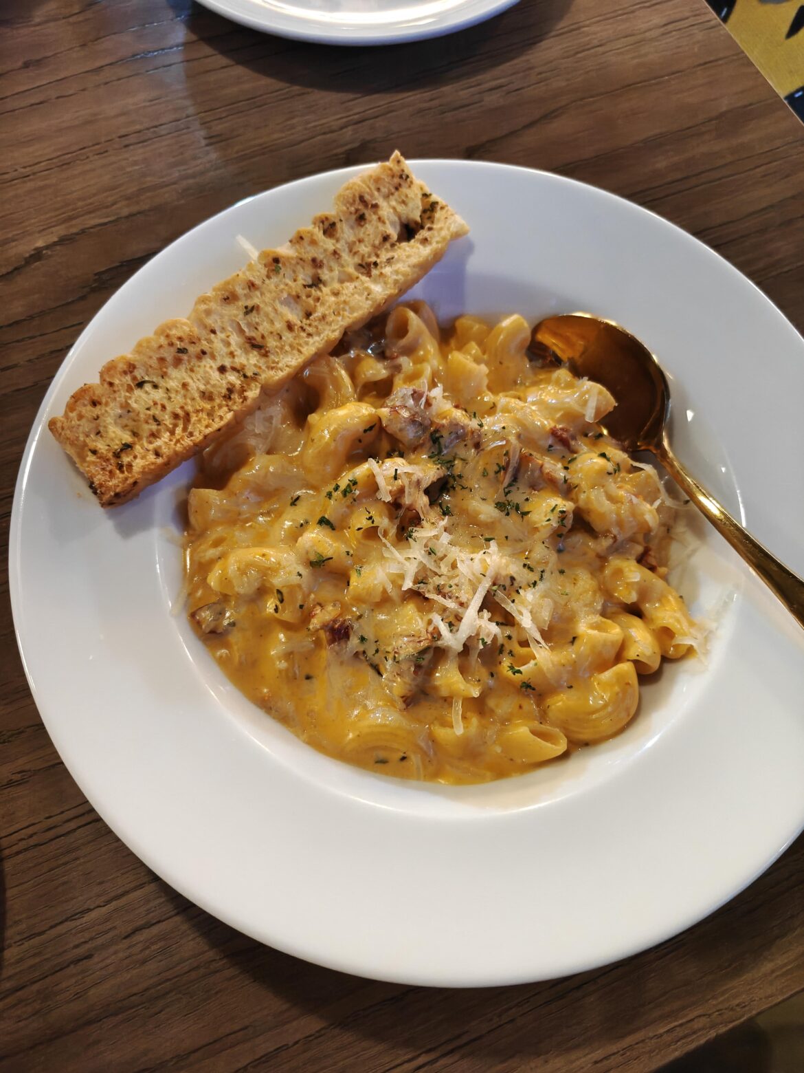 Creamiest Mac n cheese I have ever had till now