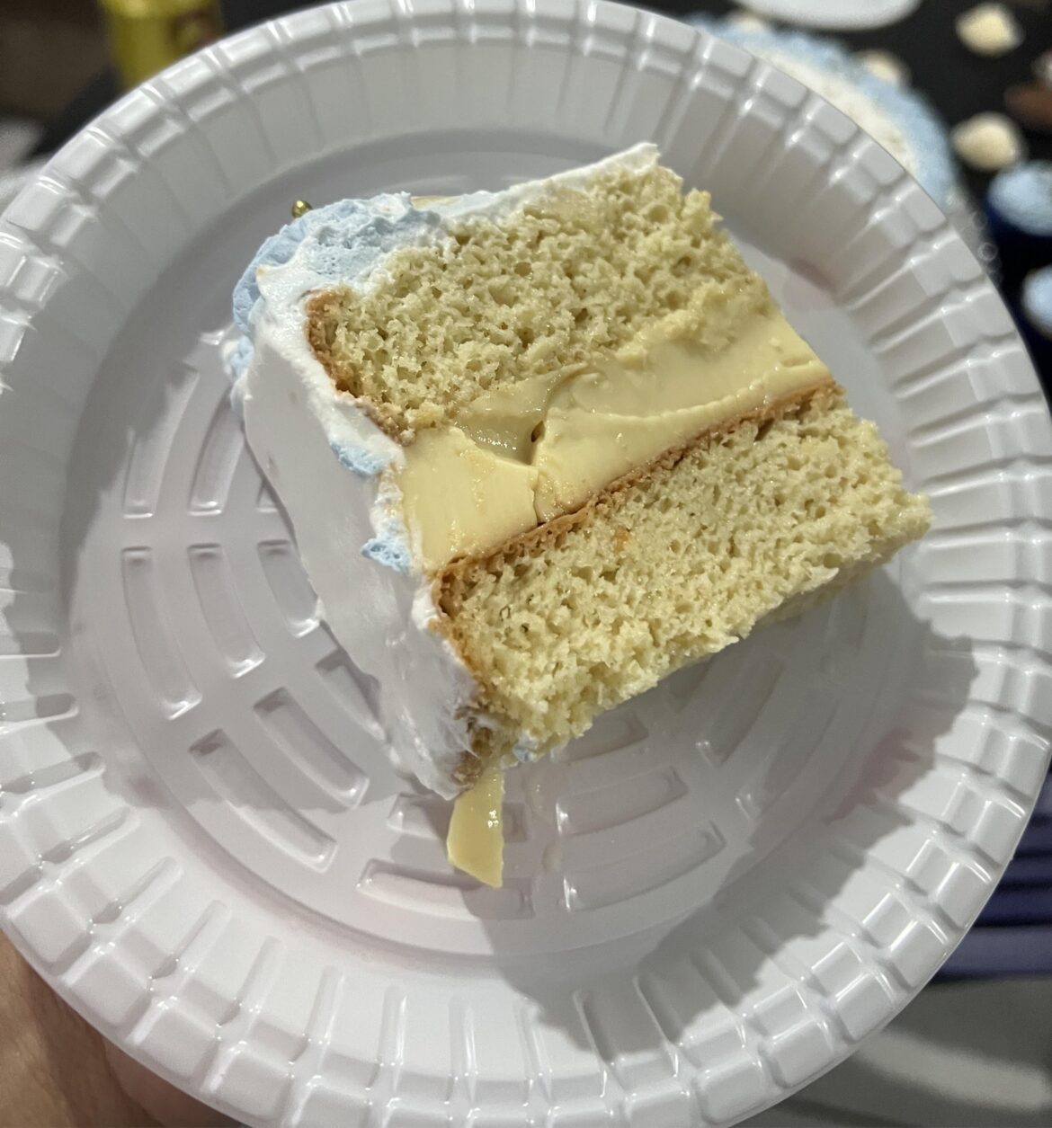 [i ate] this vanilla cake had pudding inside and it was amazing