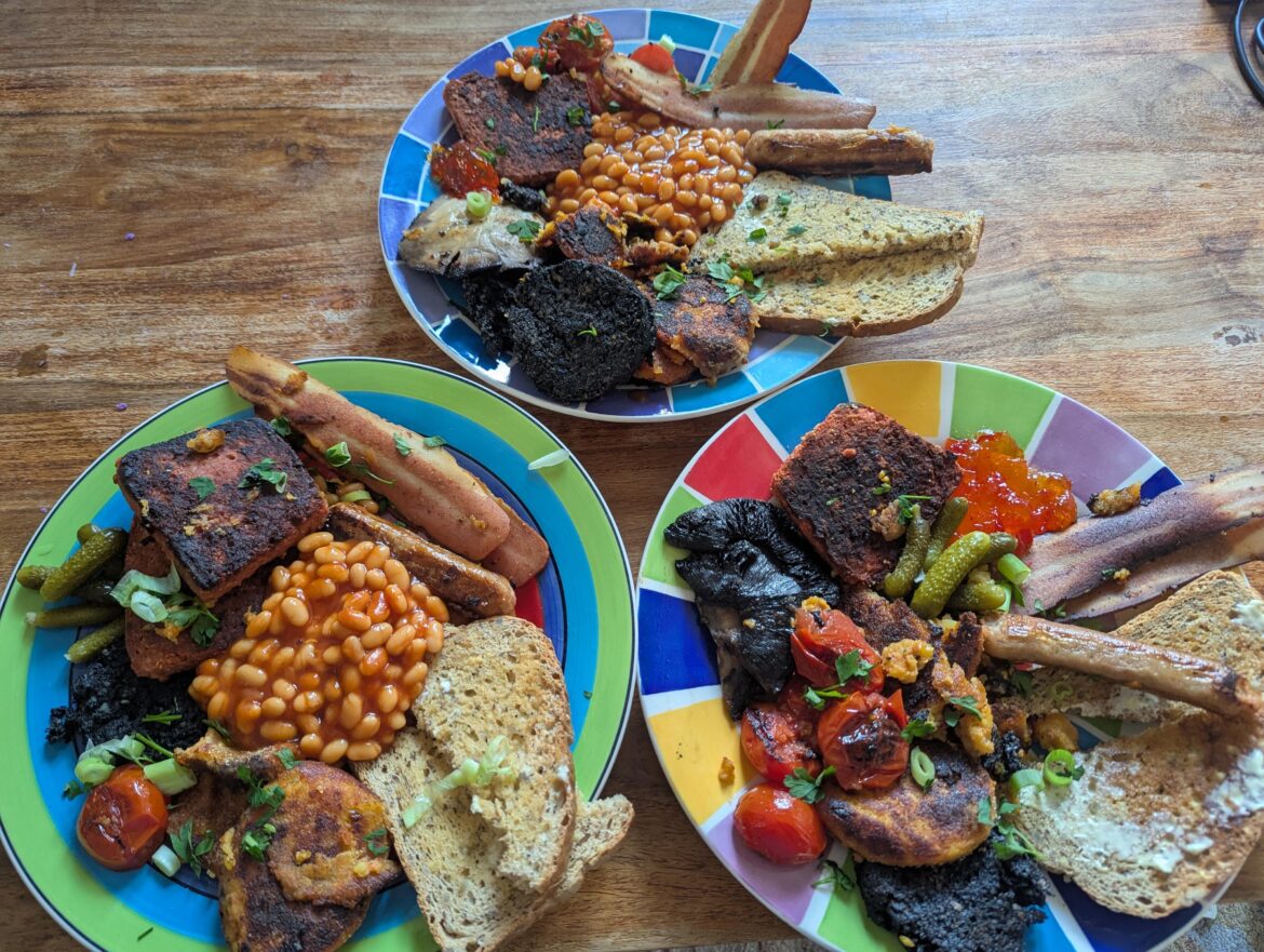 I made vegan fry ups for the whole flat, with square sausages, sweet potato hash browns, chilli jam, and chopped herbs for flavour!