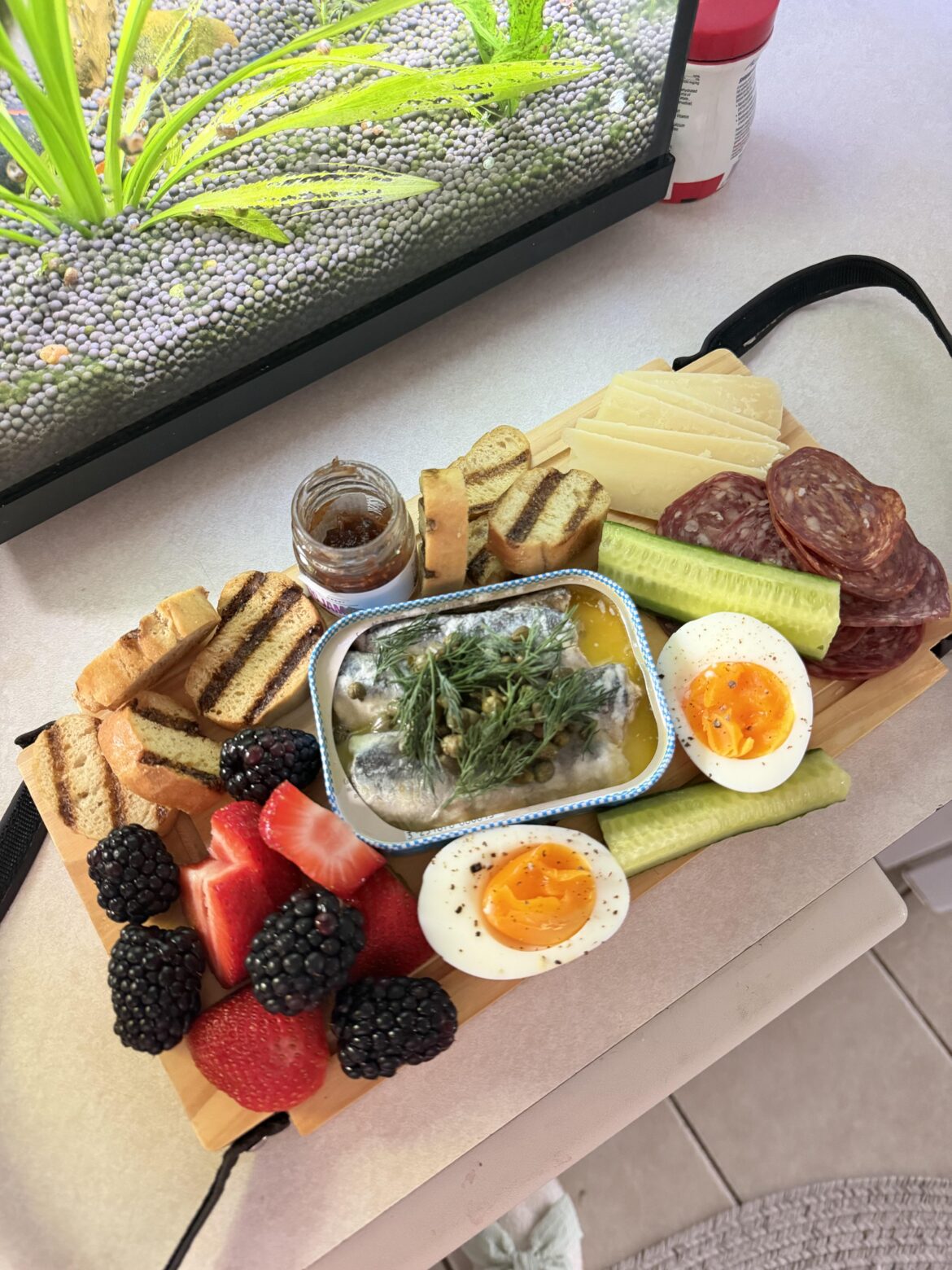 My lazy girl’s dinner (Charcuterie board)