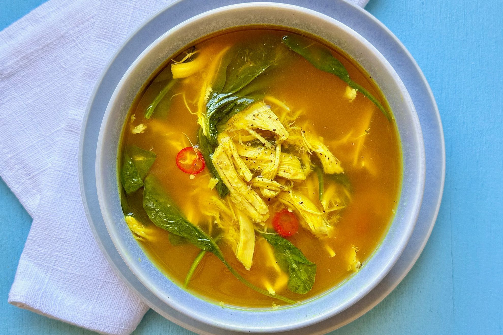 Quick-fix soothing chicken bone broth soup