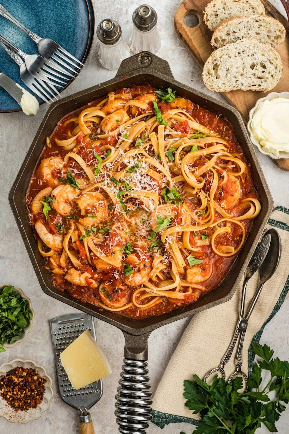 Shrimp fra Diavolo - Photo Credit: xoxoBella.