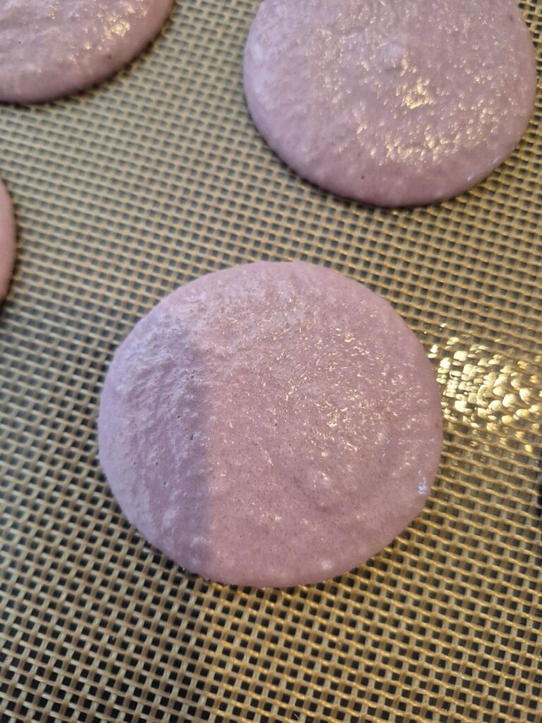 Why did my Macarons lose all color while baking?