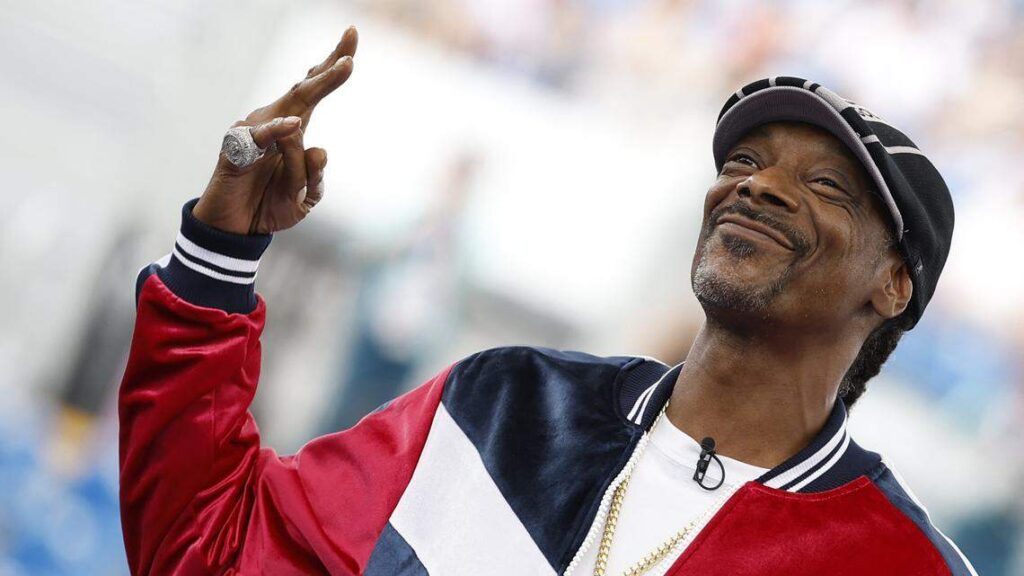 Snoop Dogg’s Italian Dinner Mishap Leads to Olympic Gift