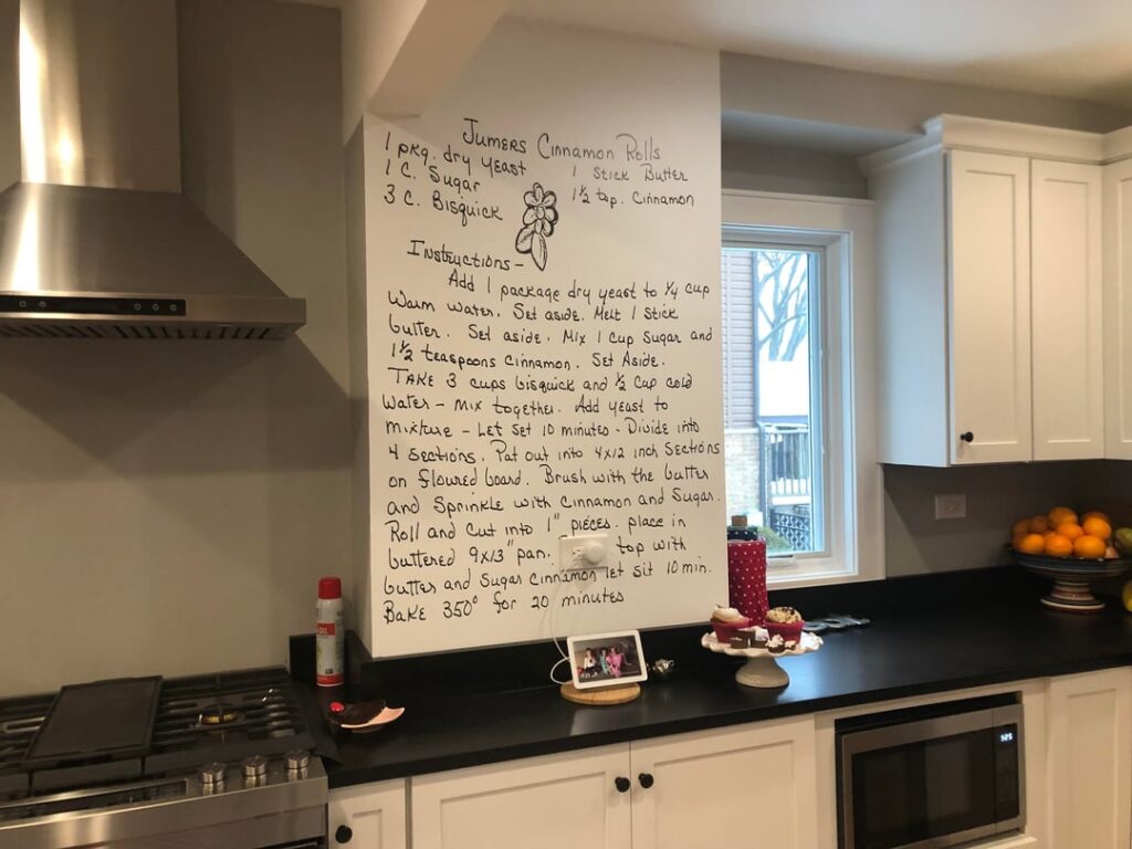 Jumer’s Cinnamon Rolls: from the wall to the oven