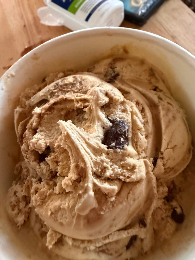 Got a quart of Graham Cracker Crunch from 3B for 8 bucks and ate the entire thing. 10/10.