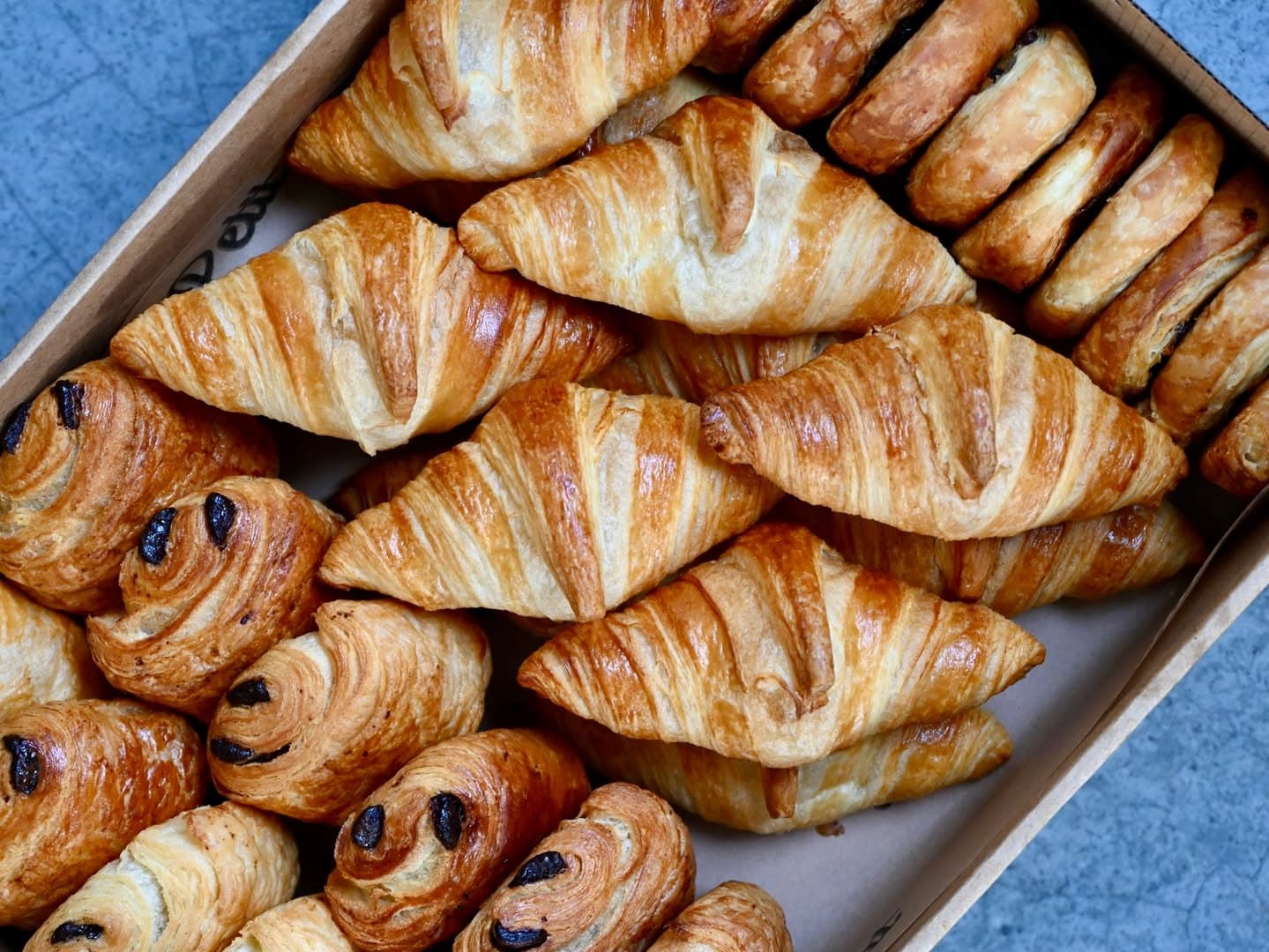 voilah-market-croissant