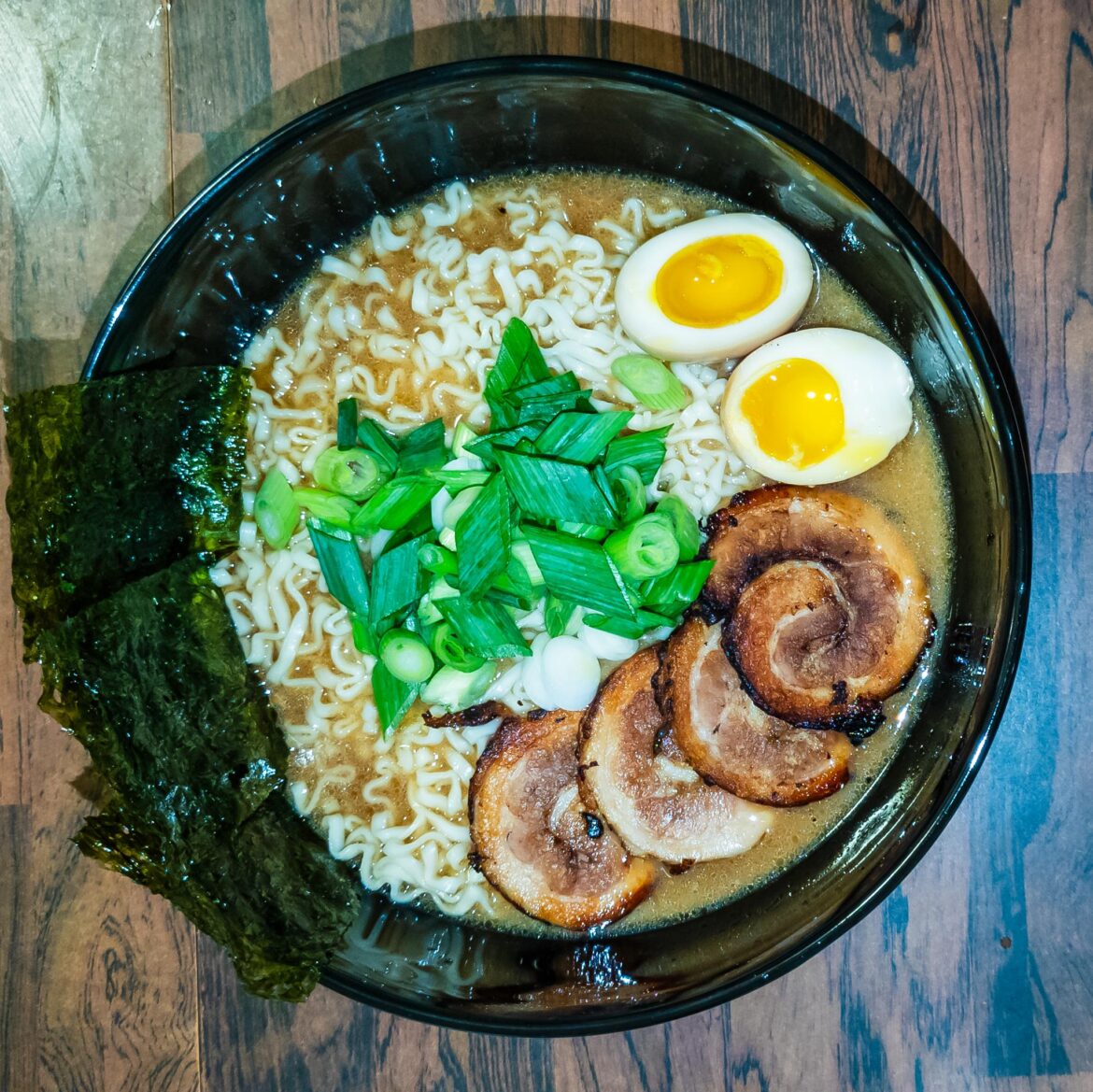 [Homemade] Tonkotsu Ramen